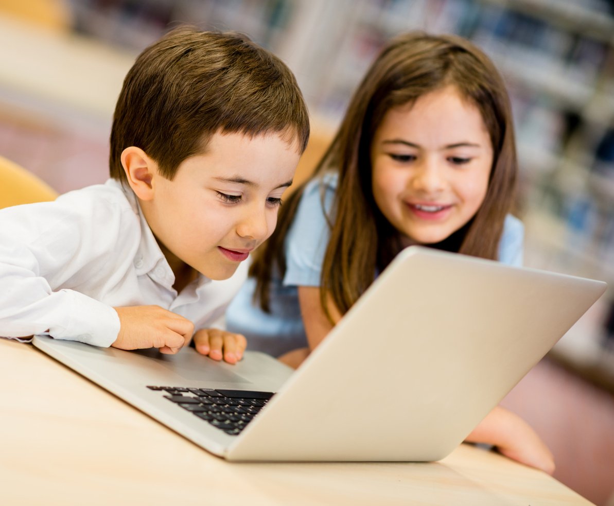 Kids learning with a computer